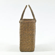 Load image into Gallery viewer, Japanese Wild Grape Vine Basket Bag (Square, Large)
