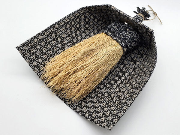 Nanbu broom Table broom set, black