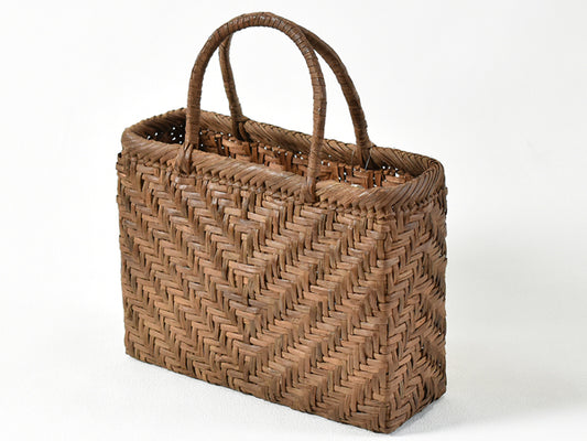 Japanese Wild Grape Vine Basket Bag (Variegated Ajiro V-Shaped Medium)