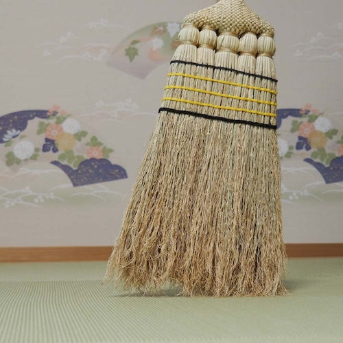 Nanbu broom Long-handled broom
