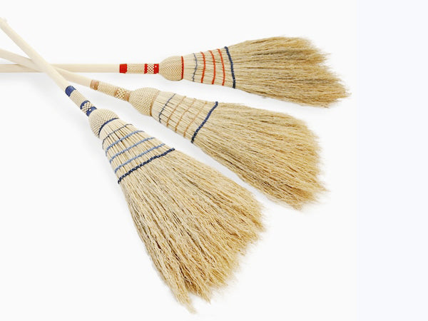 Nanbu broom Organic small broom, plain wood, indigo dye
