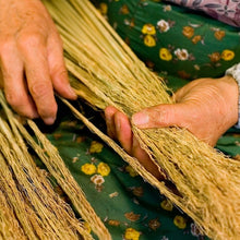 Load image into Gallery viewer, Nanbu Broom Soothing Broom for Small Pets (S)
