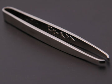 Edo-style Handmade Tweezers: Inverted Eyelashes