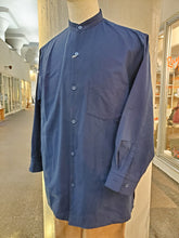 Load image into Gallery viewer, Men natural  indigo dyed stand-up collar long-sleeve shirt  L size
